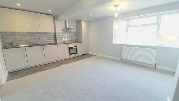 1 Bedroom Apartment To Rent In Amersham Road, Chalfont St Giles, HP8