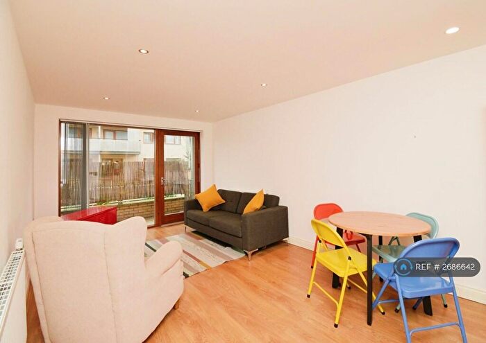 2 Bedroom Flat To Rent In Steward House, London, E3