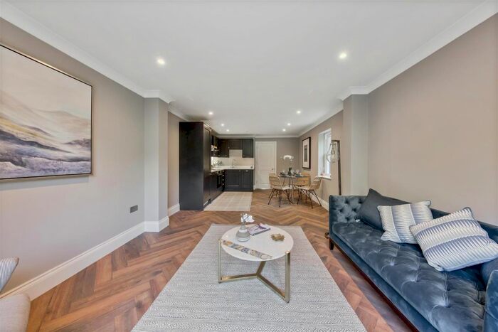 2 Bedroom Flat To Rent In Church Road, London, W7