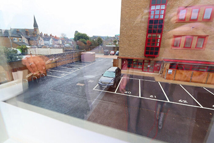 1 Bedroom Apartment To Rent In London Road, Romford, RM7