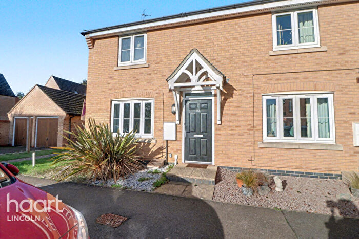 2 Bedroom End Of Terrace House For Sale In Murrayfield Avenue, Greylees, NG34