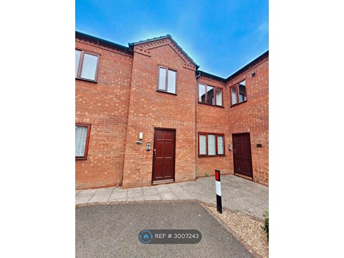 2 Bedroom Flat To Rent In Winters Court, Newark, NG23