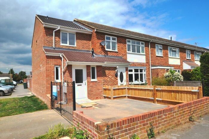 2 Bedroom End Of Terrace House To Rent In Hertford Close, Bicester, Oxfordshire, OX26