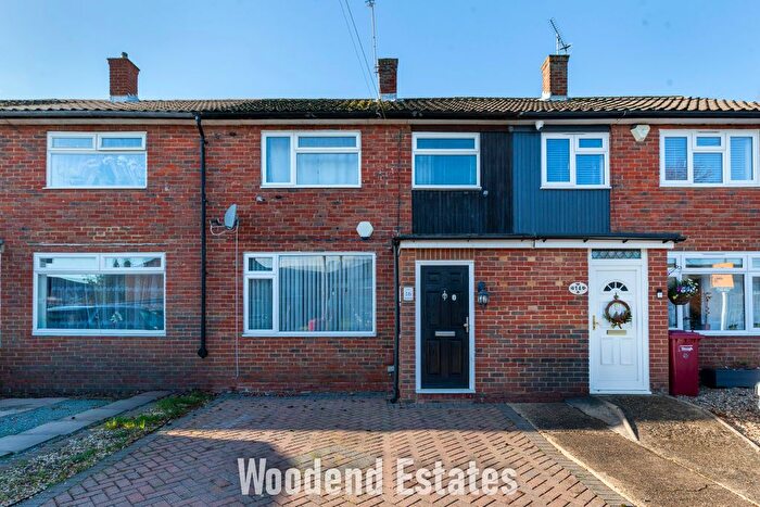 3 Bedroom Terraced House For Sale In Gascons Grove, Slough, SL2