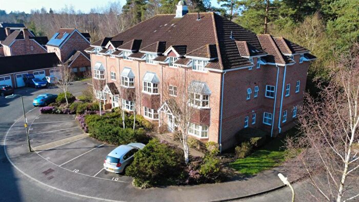 2 Bedroom Apartment For Sale In Latimer House, Marrow Meade, Fleet, GU51