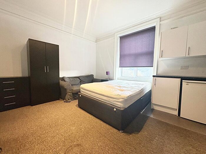 Studio To Rent In Devonshire Street, Keighley, BD21