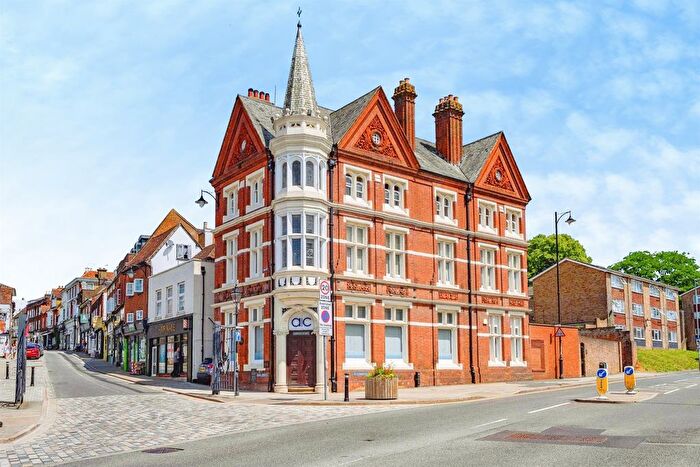 3 Bedroom Flat For Sale In High Street, Hemel Hempstead, HP1