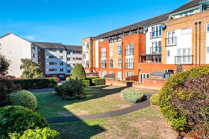 2 Bedroom Flat For Sale In Bambridge Court, Maidstone, Kent, ME14