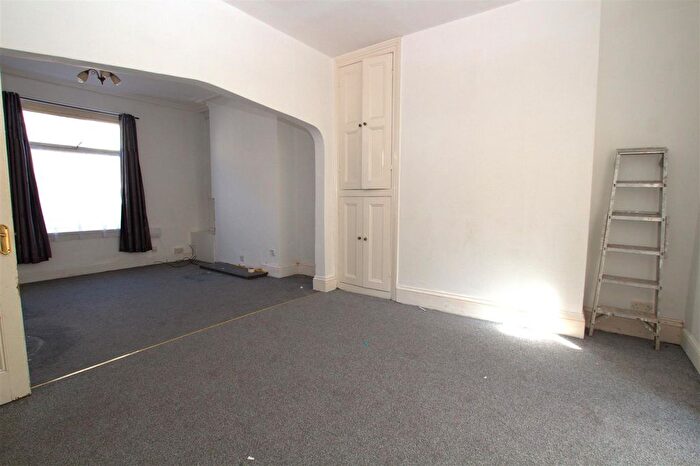 3 Bedroom Terraced House For Sale In Wharton Street, Hartlepool, TS24