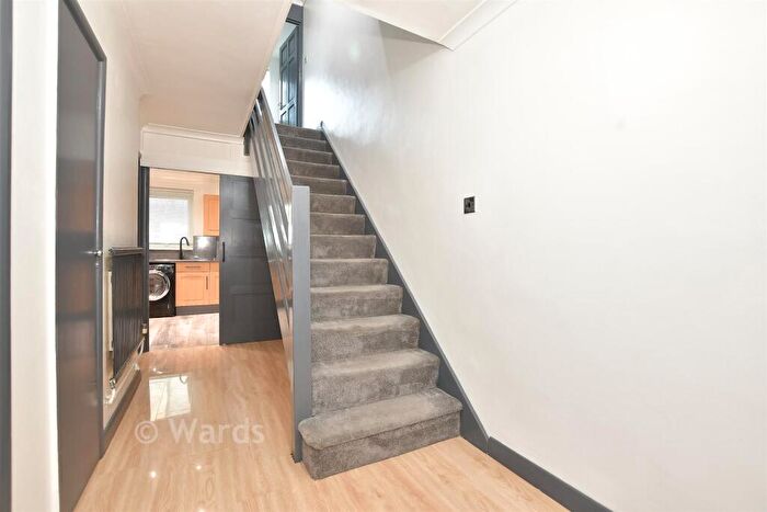 3 Bedroom Semi Detached House For Sale In Clements Road, Ramsgate, Kent, CT12