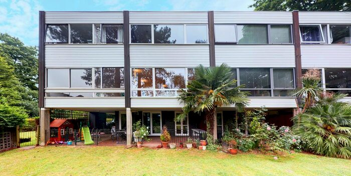 4 Bedroom Town House To Rent In Beckenham Place Park, Beckenham, Kent, BR3