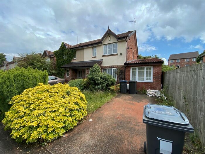 4 Bedroom Semi-Detached House To Rent In Witton Street, Bordesley Village B9