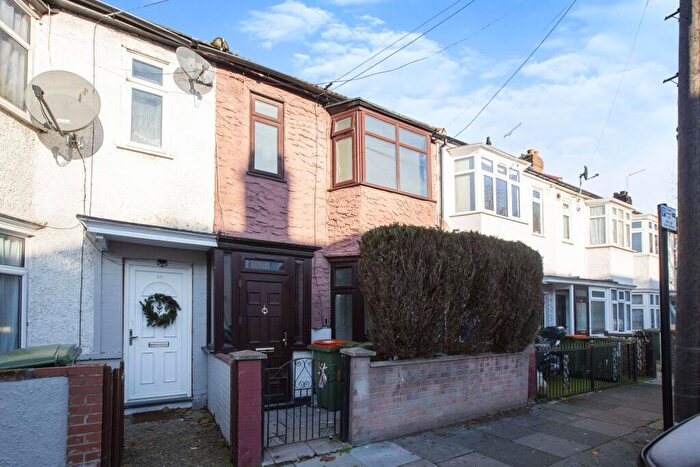 4 Bedroom Terraced House To Rent In Varley Road, London, E16