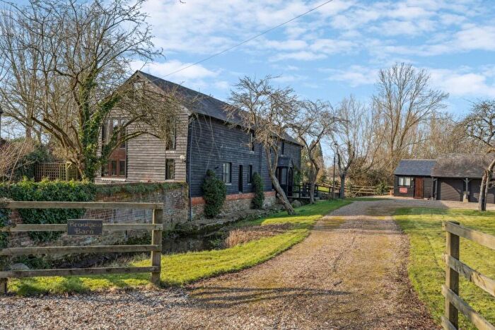 4 Bedroom Detached House For Sale In Thame Road, Longwick, HP27