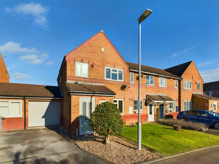 3 Bedroom End Of Terrace House For Sale In Chartley Grove, Middlewich, Cheshire, CW10