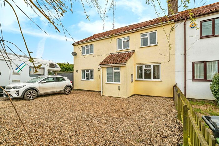 4 Bedroom Semi-detached House For Sale In Station Road, Tivetshall St. Margaret, Norwich, NR15