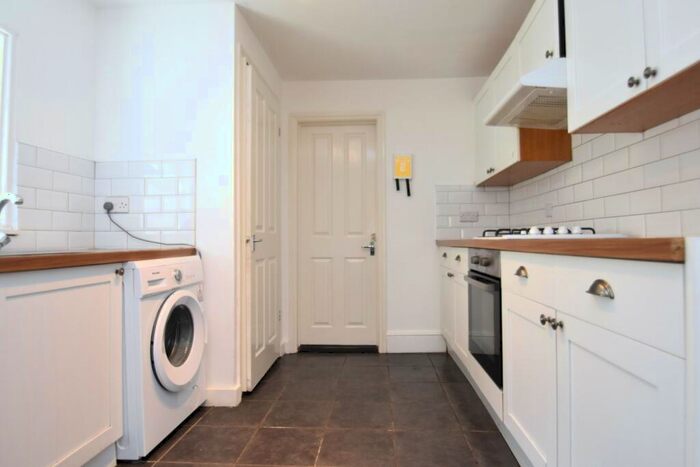 3 Bedroom Terraced House To Rent In Harold Road Silver Sub, Southsea, Hampshire, PO4
