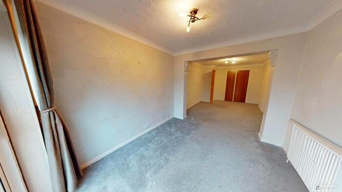 2 Bedroom Chalet For Sale In Wheatley Road, Corringham, Essex, SS17