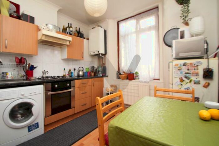 1 Bedroom Flat To Rent In Seven Sisters Road, Finsbury Park N4