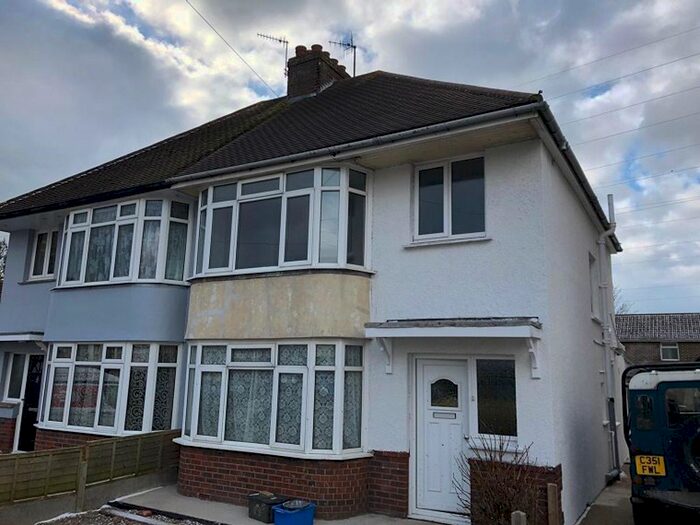 3 Bedroom Property To Rent In Melrose Avenue, Portslade, BN41