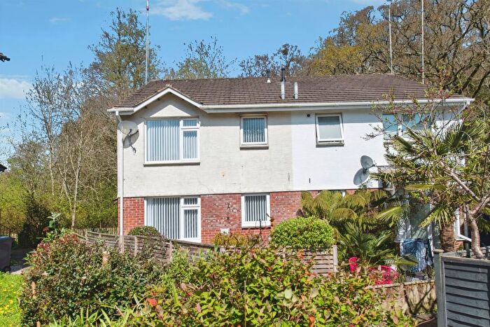 1 Bedroom End Of Terrace House For Sale In Perth Close, Exeter, EX4