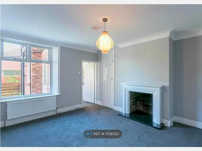 2 Bedroom Flat To Rent In Faldonside, Newcastle Upon Tyne, NE6