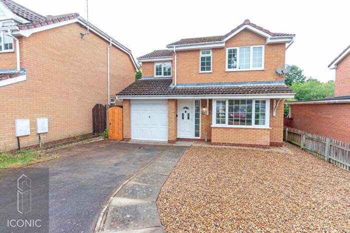 4 Bedroom Detached House To Rent In Hazel Close, Norwich, NR8