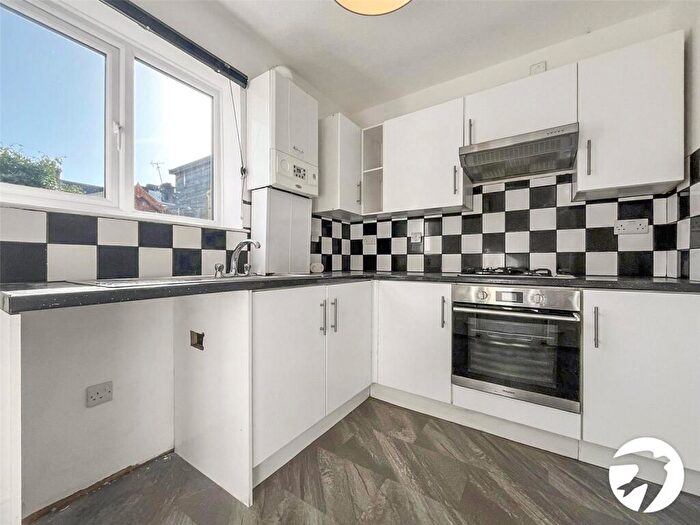 3 Bedroom Terraced House To Rent In Berber Road, Rochester, Kent, ME2