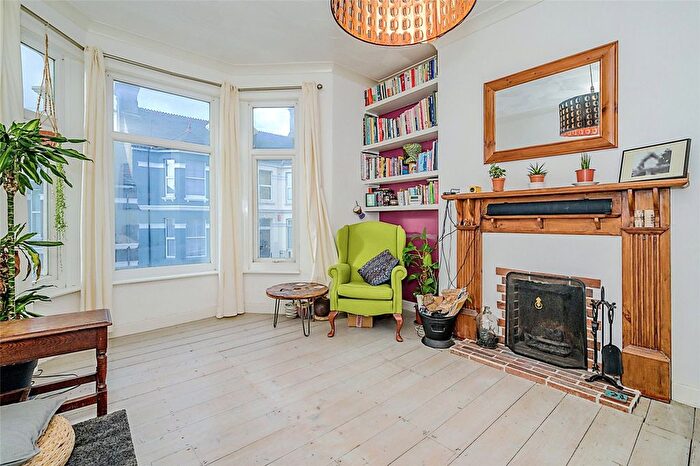 2 Bedroom Flat To Rent In Cecil Avenue, Plymouth, PL4