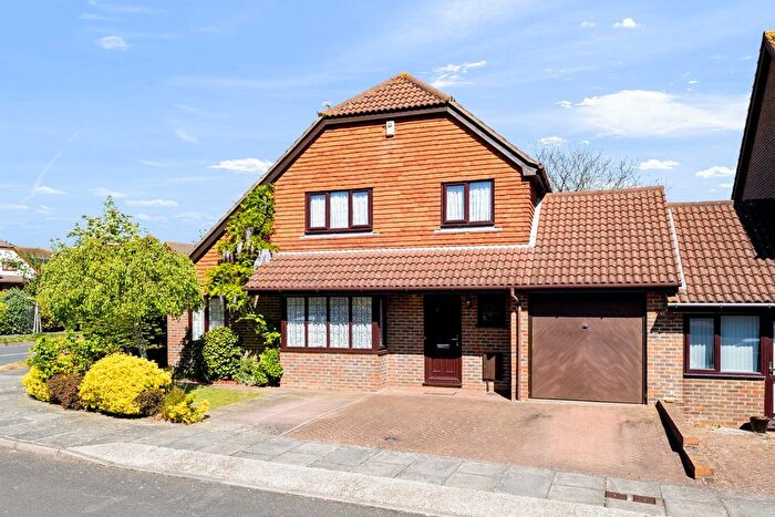 4 Bedroom Detached House For Sale In Old Mead, Folkestone, CT19