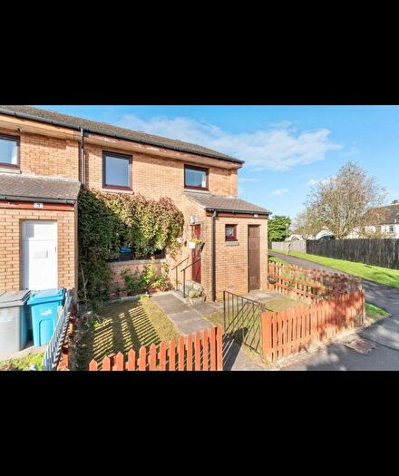 3 Bedroom End Terrace House To Rent In Ritchie Place, Glasgow, G77