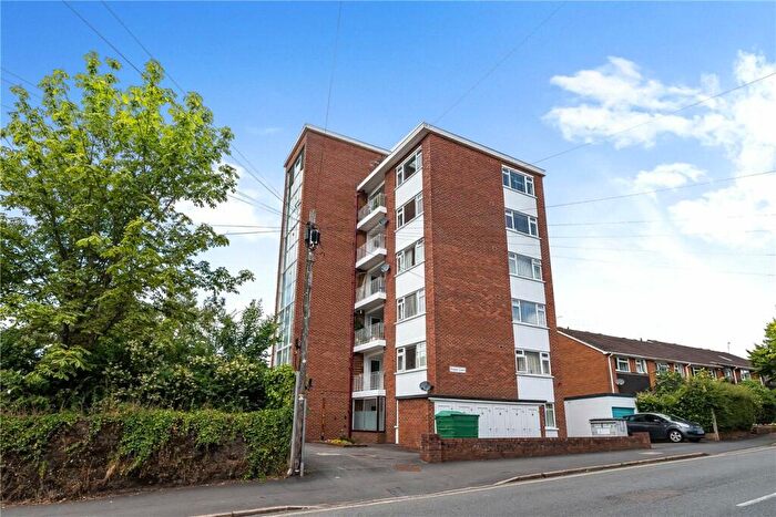 2 Bedroom Apartment To Rent In Barrack Road, Exeter, Devon, EX2