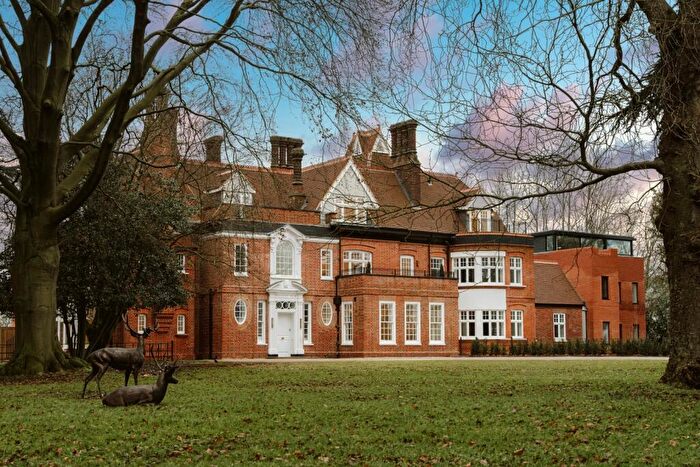 3 Bedroom Penthouse For Sale In Three Bedroom Apartment, Epping, Essex, EN9