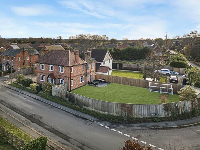 5 Bedroom Detached House For Sale In High Street, Chalgrove, OX44