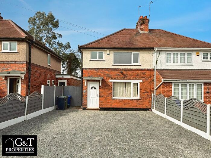 3 Bedroom Semi Detached House To Rent In Manor Park, Kingswinford, DY6