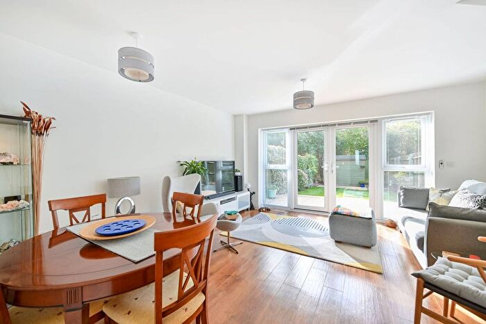 3 Bedroom Terraced House For Sale In Meyers Close, Slough, SL3