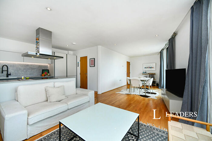 2 Bedroom Flat To Rent In Princes Street, Brighton, East Sussex, BN2