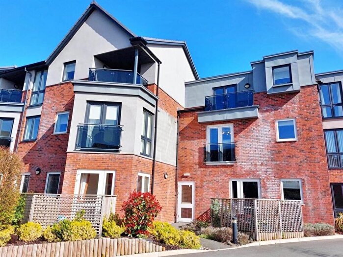 1 Bedroom Apartment For Sale In Station Road, Poulton-Le-Fylde, FY6