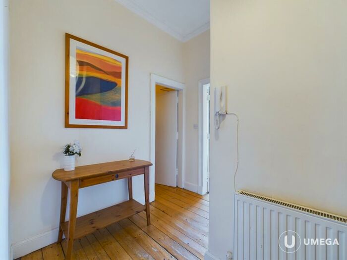 2 Bedroom Flat To Rent In Dalziel Place, Meadowbank, Edinburgh, EH7