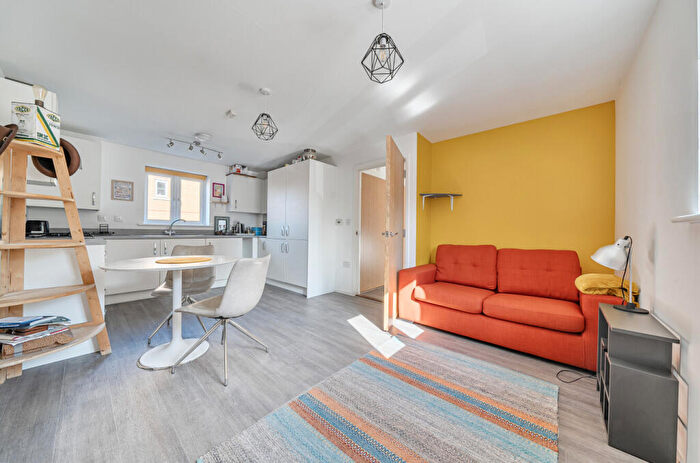 1 Bedroom Apartment For Sale In Fairfax Lane, Royston, Hertfordshire, SG8