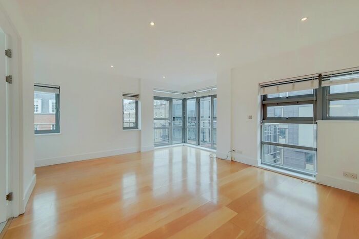3 Bedroom Flat To Rent In Guildhouse Street, London, SW1V