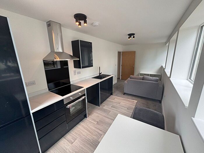 1 Bedroom Flat To Rent In West Street, Chesterfield, S40