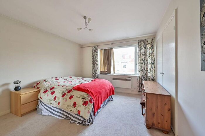 4 Bedroom Semi-Detached House To Rent In Spencer Hill Road, Wimbledon, London, SW19
