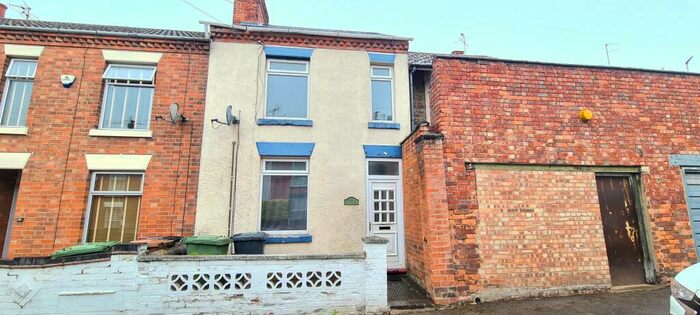4 Bedroom House To Rent In Avenue Road, Wellingborough, NN8