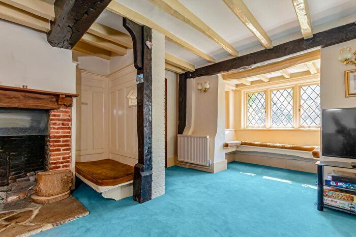 4 Bedroom Detached House For Sale In Murray Road, Horndean, PO8