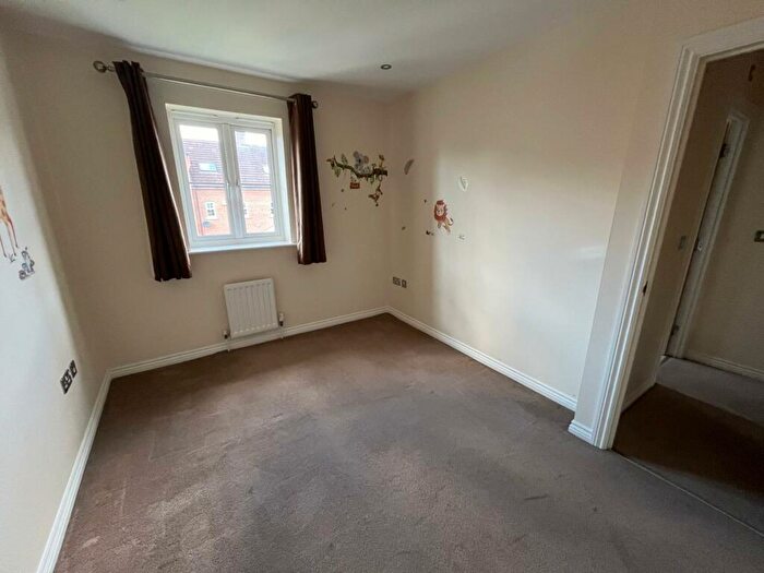 3 Bedroom Terraced House For Sale In Avian Avenue, Frogmore, AL2