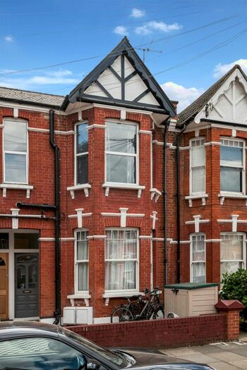 2 Bedroom Flat To Rent In Newton Road, London, NW2