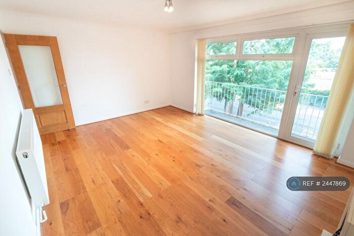 1 Bedroom Flat To Rent In Sunniholme Court, South Croydon, CR2