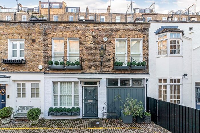 2 Bedroom Mews For Sale In Kynance Mews, London, SW7