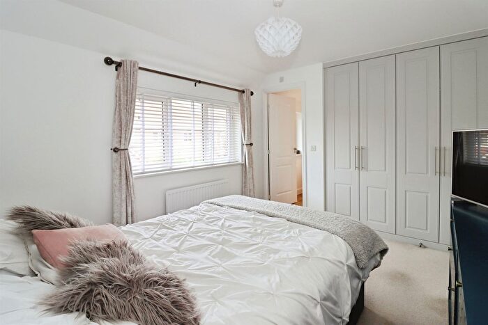 3 Bedroom Terraced House For Sale In Mustoe Road, Frenchay, Bristol, BS16